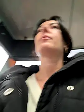 Snapshot of eveangelll chatting on November 18, 2025, 5:34 am eveangelll online show from November 18, 2025, 5:34 am