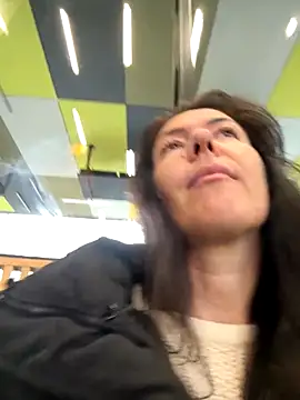 Snapshot of eveangelll chatting on November 19, 2025, 8:03 am eveangelll online show from November 19, 2025, 8:03 am