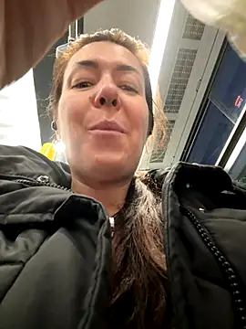 Snapshot of eveangelll chatting on November 27, 2025, 4:58 am eveangelll online show from November 27, 2025, 4:58 am