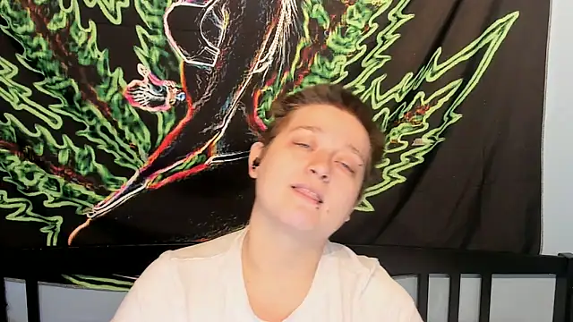 Chloenightmare online show from November 5, 2025, 7:14 pm