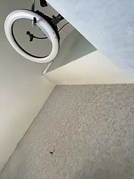 Yourdirtybitch online show from March 11, 2025, 5:27 am