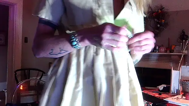 Glamazonx online show from October 29, 2025, 2:25 am