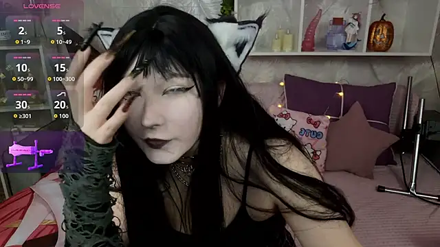 Snapshot of MeowkaKitty chatting on November 1, 2025, 1:29 am MeowkaKitty online show from November 1, 2025, 1:29 am