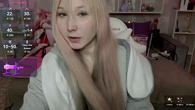 MeowkaKitty online show from March 31, 2026, 3:41 am