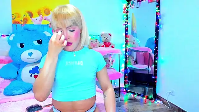 Snapshot of Candy_Candy__ chatting on May 26, 2026, 2:24 pm Candy Candy online show from May 26, 2026, 2:24 pm