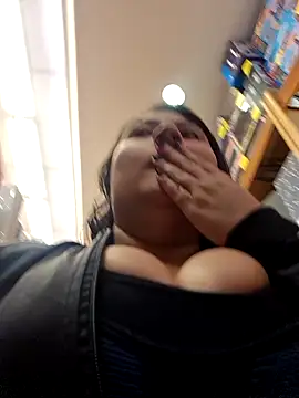 Snapshot of Celeem_ chatting on October 11, 2025, 9:46 pm Celeem online show from October 11, 2025, 9:46 pm