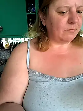 jusichka online show from March 9, 2025, 12:20 pm