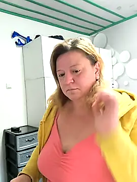 jusichka online show from September 11, 2025, 5:29 am