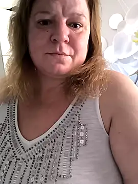 jusichka online show from October 31, 2025, 6:14 am