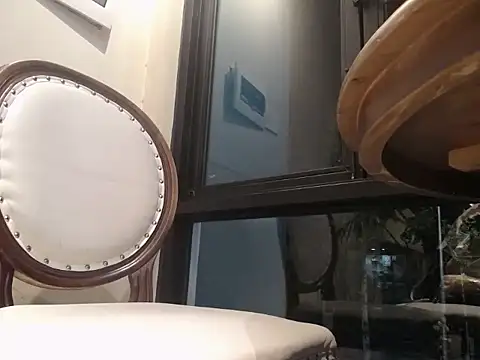 Fiola-Ly online show from February 14, 2026, 6:26 pm