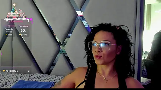 paula daniela1 online show from December 26, 2024, 10:20 pm
