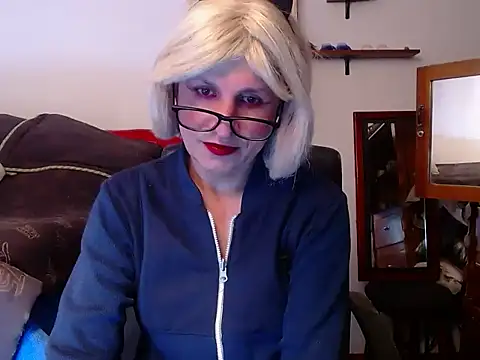 Snapshot of LorenJade chatting on April 26, 2026, 9:51 am LorenJade online show from April 26, 2026, 9:51 am