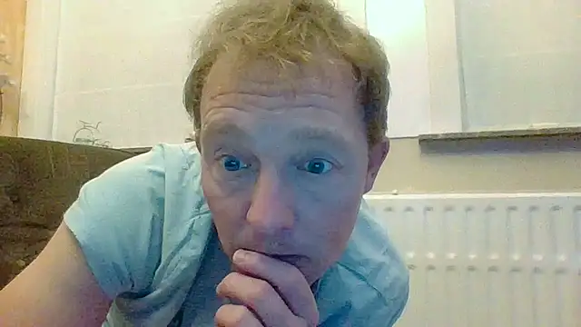 Snapshot of bertolini chatting on December 22, 2025, 5:54 pm bertolini online show from December 22, 2025, 5:54 pm