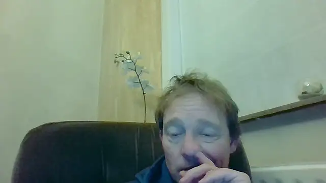 Snapshot of bertolini chatting on January 9, 2026, 6:31 pm bertolini online show from January 9, 2026, 6:31 pm