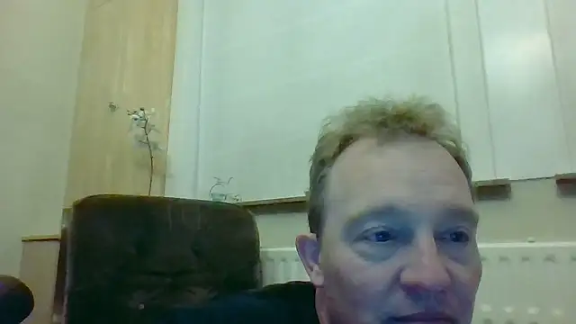 Snapshot of bertolini chatting on January 17, 2026, 8:56 pm bertolini online show from January 17, 2026, 8:56 pm