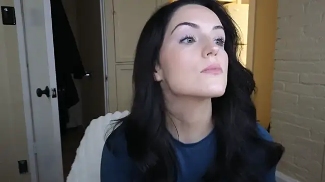 sexylilly69 online show from January 13, 2026, 10:48 pm