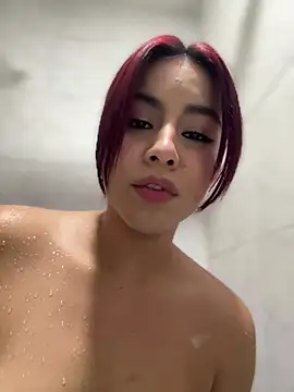 Snapshot of Zarah_Blare chatting on February 17, 2025, 3:47 am Zarah Blare online show from February 17, 2025, 3:47 am