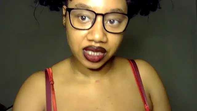 Snapshot of goddessdaisysky chatting on December 18, 2025, 11:55 pm goddessdaisysky online show from December 18, 2025, 11:55 pm