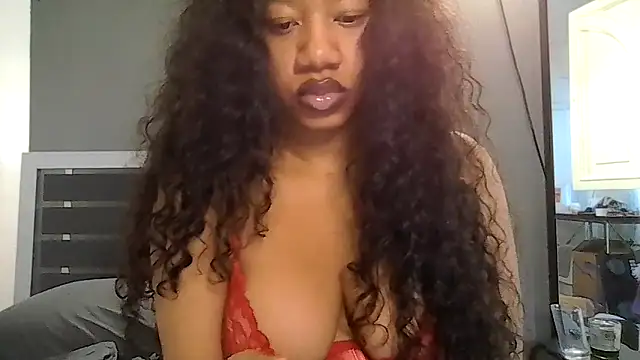 Snapshot of goddessdaisysky chatting on March 18, 2026, 4:43 pm goddessdaisysky online show from March 18, 2026, 4:43 pm