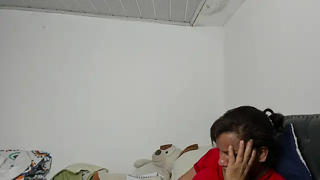 Snapshot of Laflaka22 chatting on October 3, 2025, 12:18 am Laflaka22 online show from October 3, 2025, 12:18 am