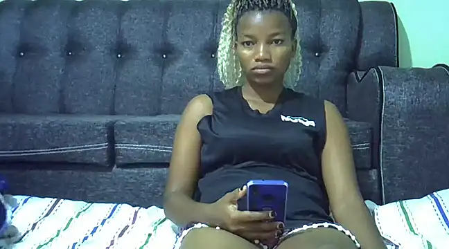 Snapshot of prettychoco1 chatting on January 13, 2025, 7:32 am prettychoco1 online show from January 13, 2025, 7:32 am