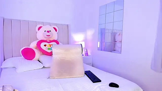 Barbiieee online show from February 11, 2026, 11:54 pm