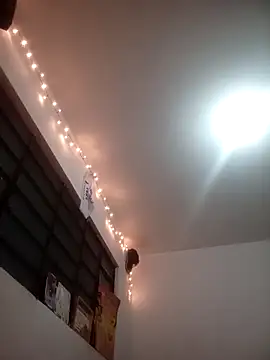 Gatuela1009 online show from September 14, 2025, 2:54 am