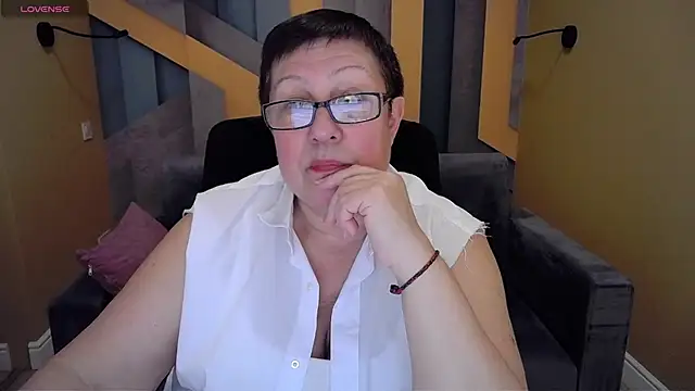 BarbaraTurners online show from January 12, 2025, 6:38 pm