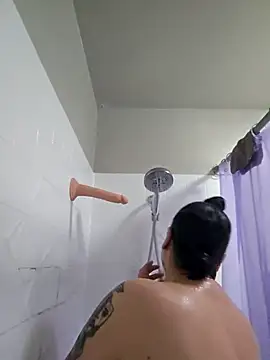 honeeyyy pot online show from February 20, 2026, 5:48 am