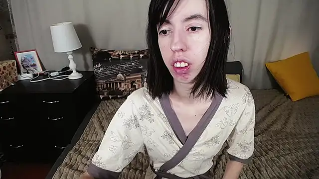 Snapshot of Unusual_G chatting on January 13, 2025, 11:19 am Unusual G online show from January 13, 2025, 11:19 am