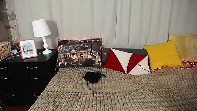 Snapshot of Unusual_G chatting on January 17, 2025, 6:04 am Unusual G online show from January 17, 2025, 6:04 am