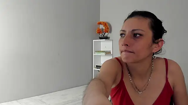 bulma bambina  online show from November 12, 2025, 7:35 pm