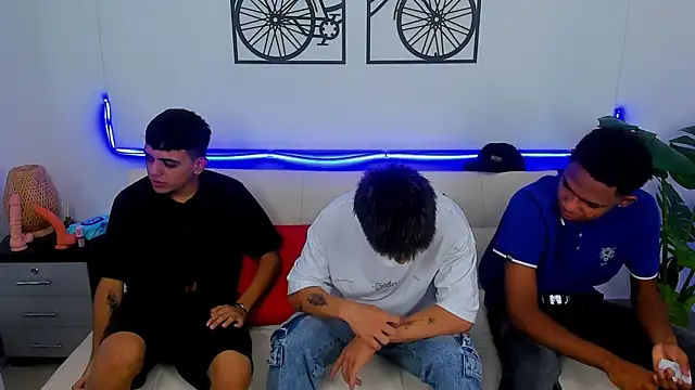 Snapshot of Crazy_nigth01 chatting on February 18, 2026, 2:07 am Crazy nigth01 online show from February 18, 2026, 2:07 am