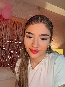 Snapshot of Arianavillada chatting on May 4, 2026, 4:30 am Arianavillada online show from May 4, 2026, 4:30 am