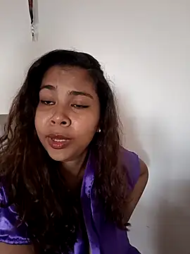 Snapshot of Vidiia chatting on April 19, 2026, 9:28 pm Vidiia online show from April 19, 2026, 9:28 pm