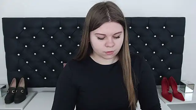 Snapshot of AbbyPleasure chatting on March 6, 2025, 9:36 am AbbyPleasure online show from March 6, 2025, 9:36 am