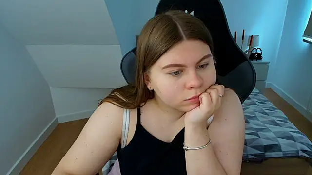 AbbyPleasure online show from June 4, 2026, 9:26 am