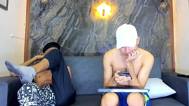 Snapshot of liam_genner_ chatting on February 2, 2025, 1:45 am liam genner online show from February 2, 2025, 1:45 am