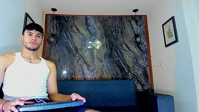 Snapshot of liam_genner_ chatting on February 9, 2025, 7:41 pm liam genner online show from February 9, 2025, 7:41 pm