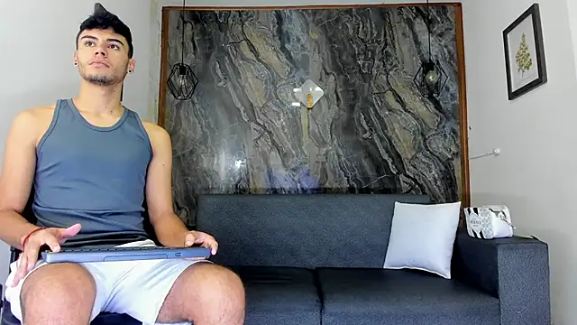 Snapshot of liam_genner_ chatting on February 20, 2025, 7:41 pm liam genner online show from February 20, 2025, 7:41 pm