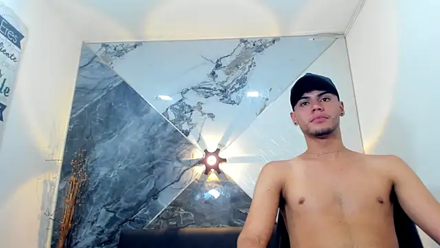 Snapshot of liam_genner_ chatting on March 10, 2025, 1:56 am liam genner online show from March 10, 2025, 1:56 am