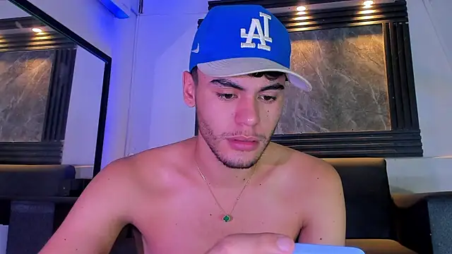 Snapshot of liam_genner_ chatting on September 22, 2025, 8:00 pm liam genner online show from September 22, 2025, 8:00 pm