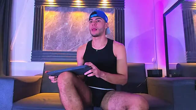 Snapshot of liam_genner_ chatting on October 4, 2025, 8:07 pm liam genner online show from October 4, 2025, 8:07 pm