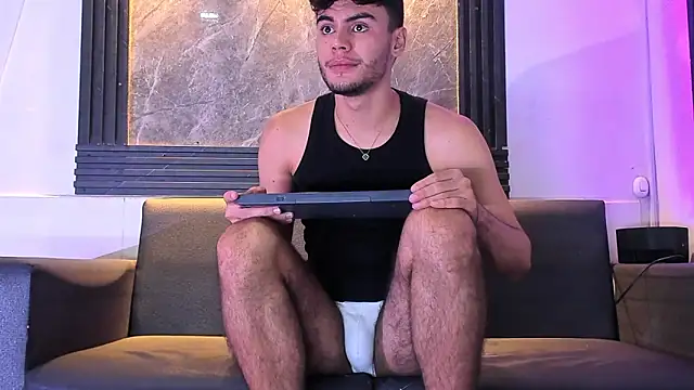 Snapshot of liam_genner_ chatting on October 10, 2025, 8:19 pm liam genner online show from October 10, 2025, 8:19 pm