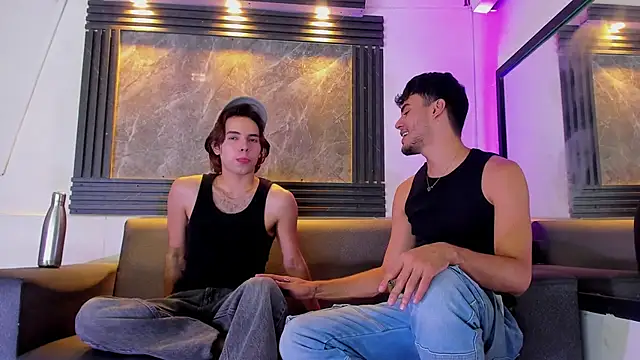 Snapshot of liam_genner_ chatting on November 2, 2025, 8:22 pm liam genner online show from November 2, 2025, 8:22 pm