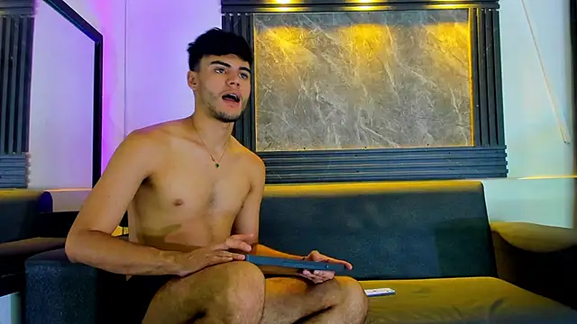 Snapshot of liam_genner_ chatting on November 13, 2025, 8:30 pm liam genner online show from November 13, 2025, 8:30 pm