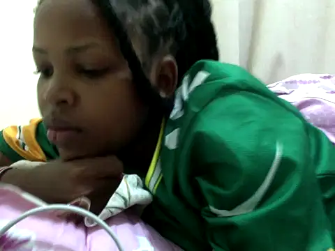 Snapshot of queen-sasha chatting on October 25, 2025, 6:32 am queen-sasha online show from October 25, 2025, 6:32 am