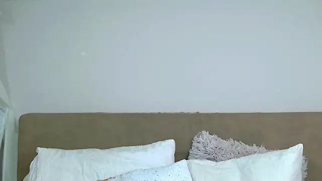 Snapshot of LuisaSin chatting on November 3, 2025, 7:20 am LuisaSin online show from November 3, 2025, 7:20 am