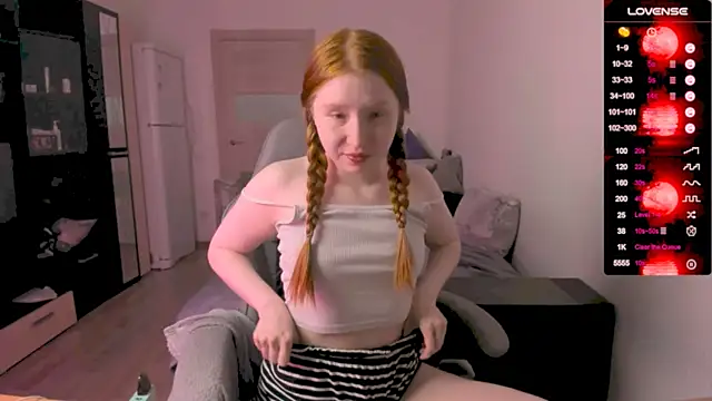 CallMeEffy1 online show from August 9, 2026, 5:18 pm