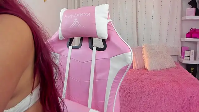 Snapshot of veronicaxx69 chatting on September 21, 2025, 3:41 am veronicaxx69 online show from September 21, 2025, 3:41 am